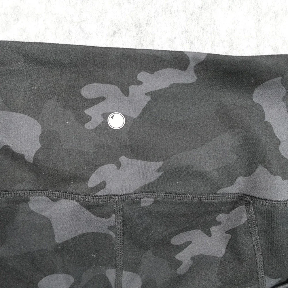 Yogalicious Shorts Womens Extra Small Black Camo High Waist Pockets Biker Lux - Picture 9 of 10